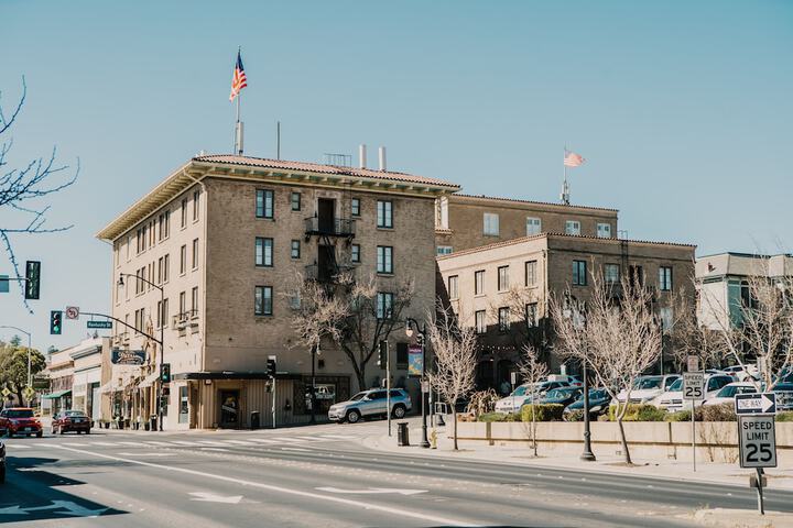 Hotel 3 of 104