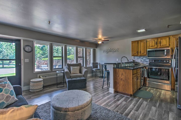 Pool Access: Condo w / Patio in Afton