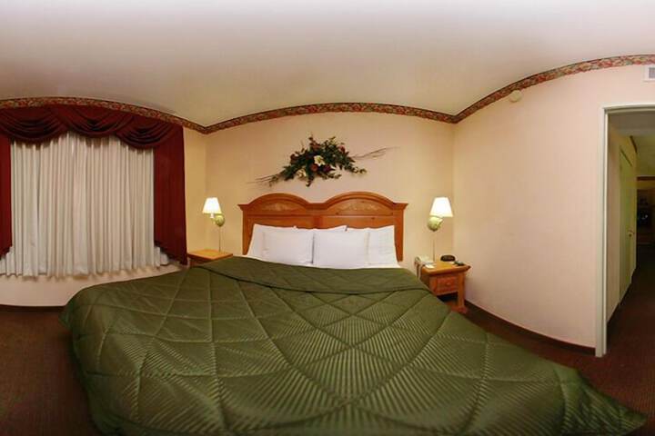 Room 16 of 44