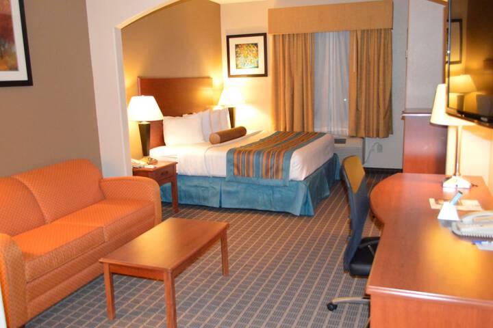 Room 12 of 21