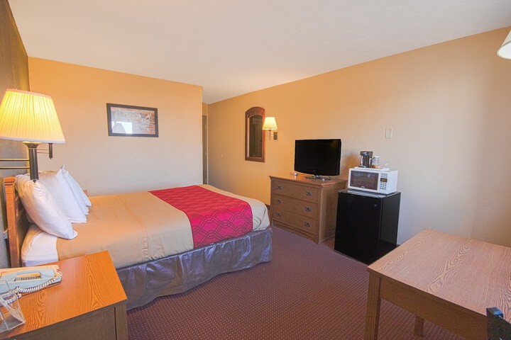 Room 50 of 74