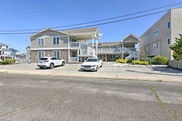 Brigantine Condo - Steps to the Ocean!