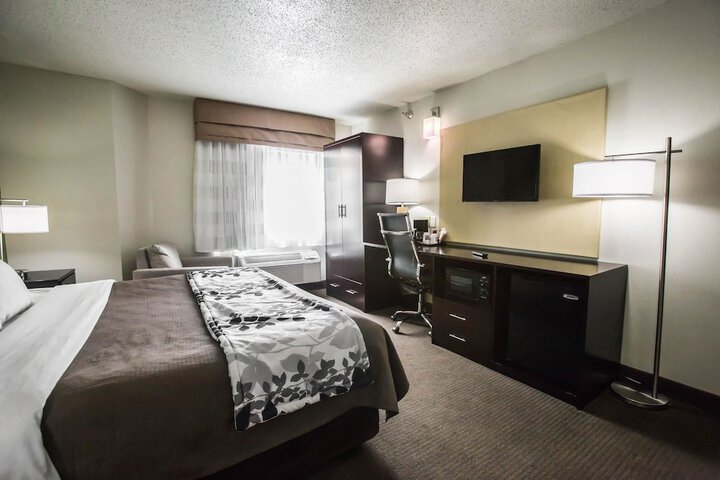 Room 21 of 45