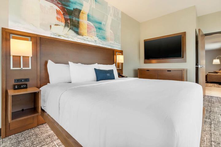 Cambria Hotel Davenport Quad Cities