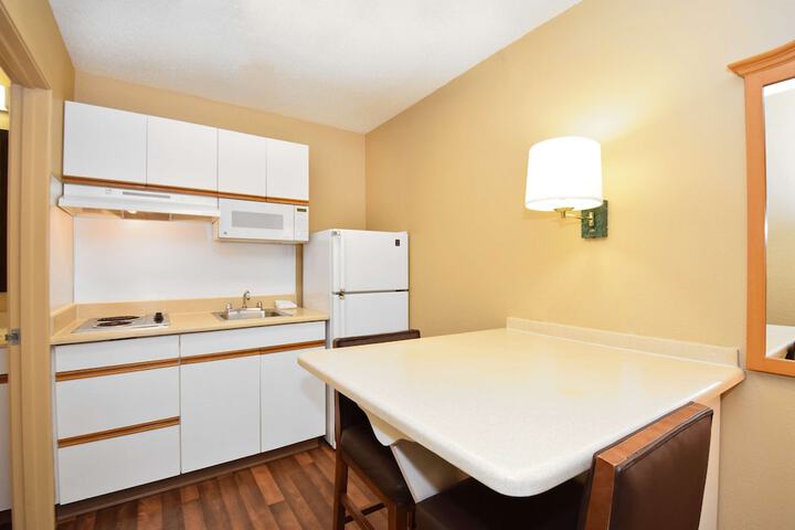 Room 9 of 26