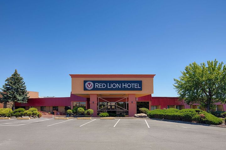 Hotel 3 of 63