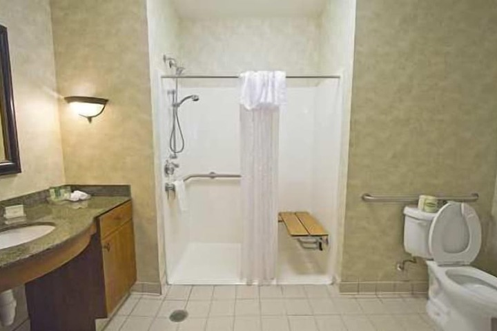 Homewood Suites by Hilton Indianapolis-Airport / Plainfield