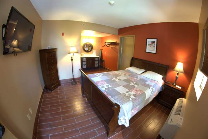 Room 10 of 26