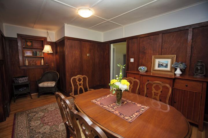 Room 47 of 118
