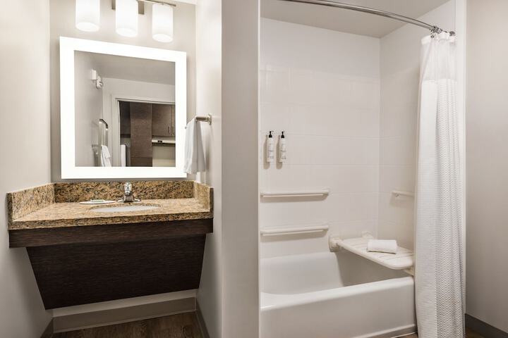 Towneplace Suites by Marriott Harrisburg West / Mechanicsburg