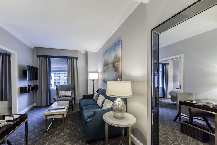 Room 50 of 122