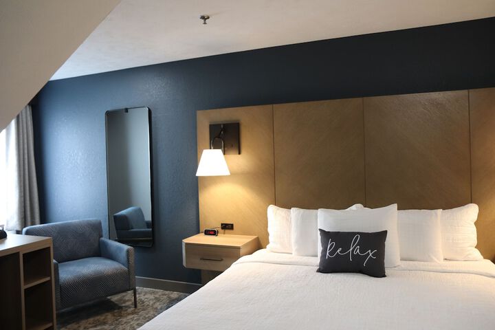 Room 12 of 61