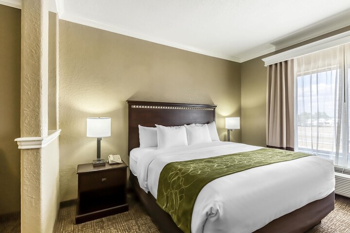 Room 25 of 32