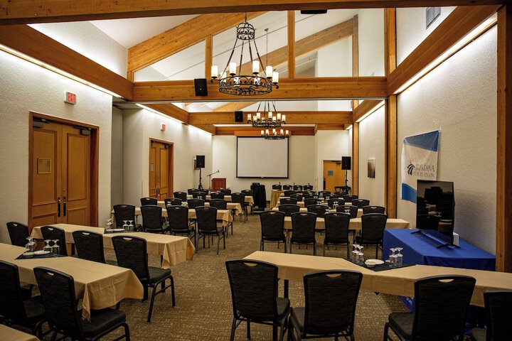 Grouse Mountain Lodge