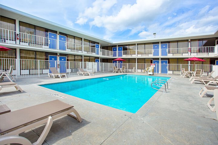 Pool 6 of 19
