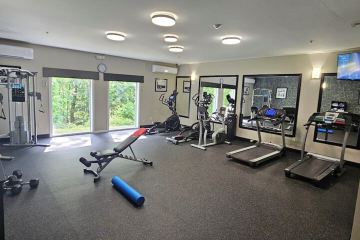 La Quinta Inn & Suites by Wyndham Huntsville Airport Madison