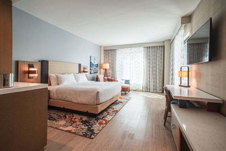 Room 52 of 110