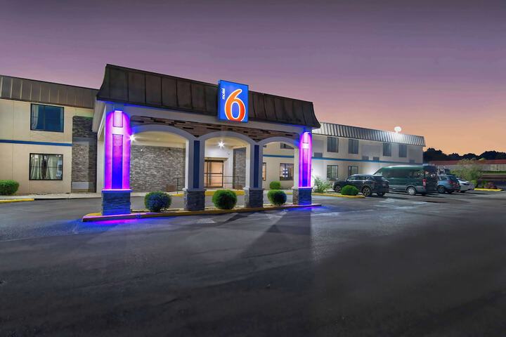 Hotel 3 of 25