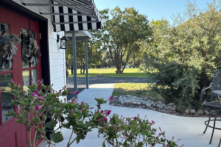 The Old Liberty Schoolhouse B & B