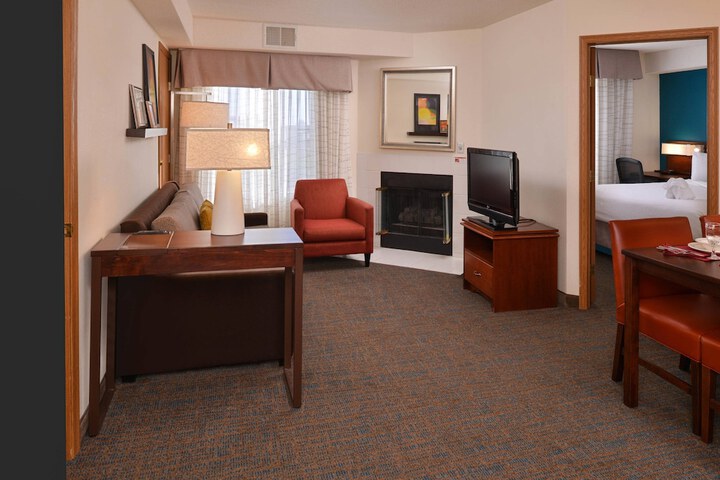 Room 20 of 33