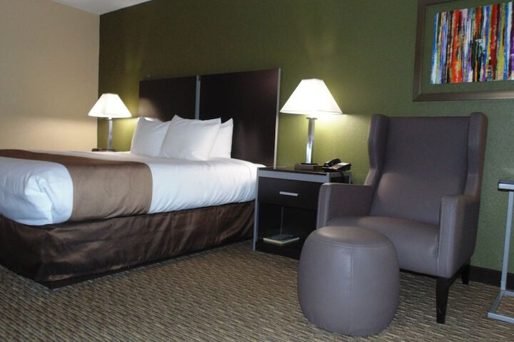 Quality Inn Glenpool - Tulsa