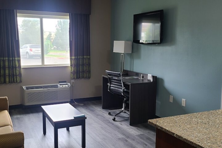 Super 8 by Wyndham Lubbock West