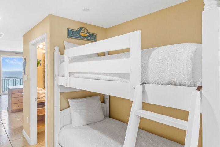 Room 739 of 954