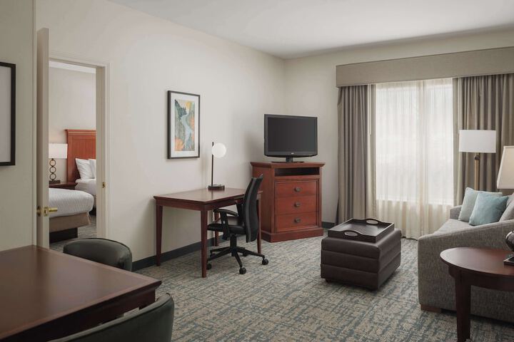 Room 21 of 38