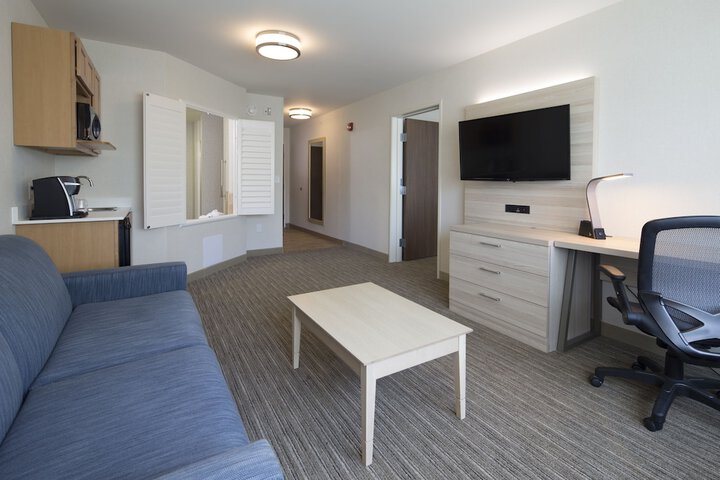 Room 18 of 35