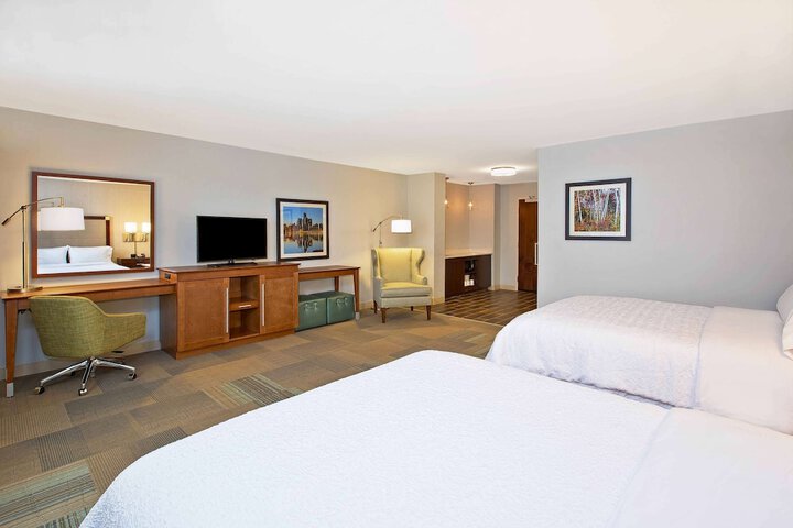 Room 14 of 40