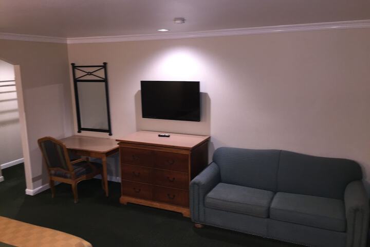 Room 42 of 66