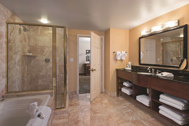 Room 42 of 75