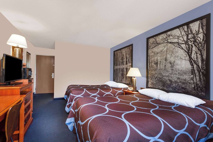 Room 28 of 36