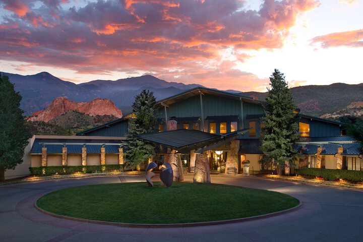 Garden of the Gods Resort and Club