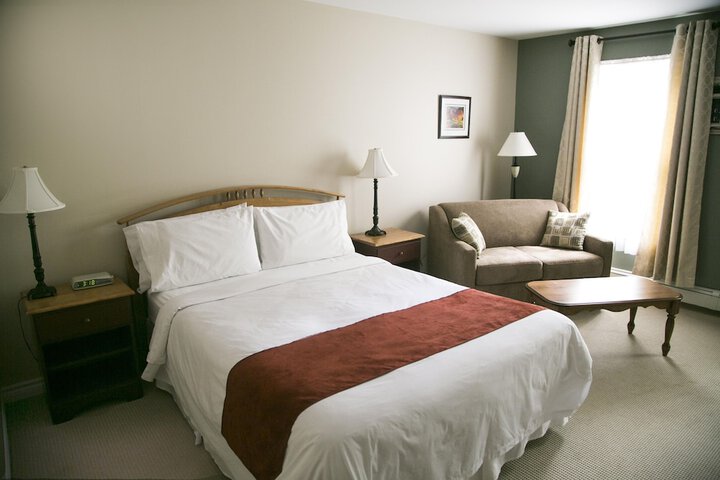 Room 141 of 183