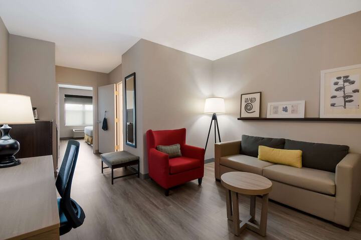 Room 30 of 43