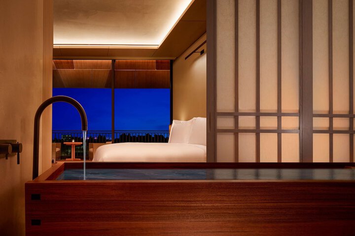 Room 21 of 64