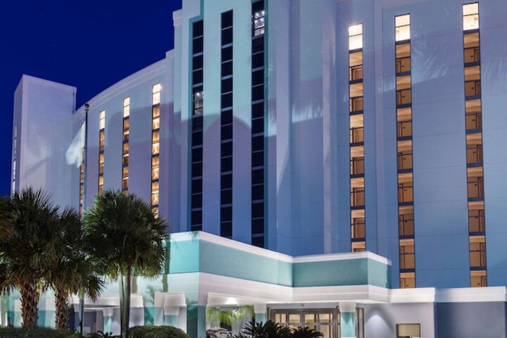 Hotel 5 of 50