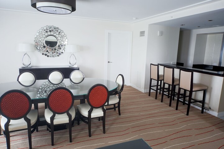 Room 22 of 47