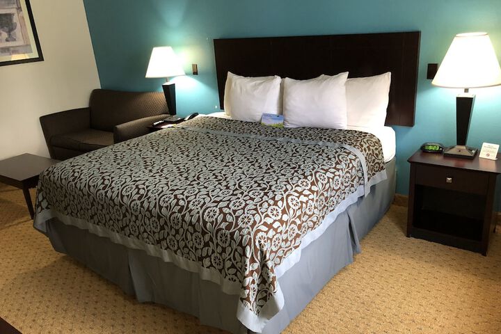 Room 11 of 23