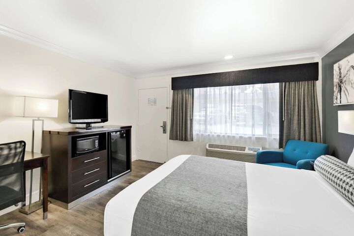 Room 19 of 55