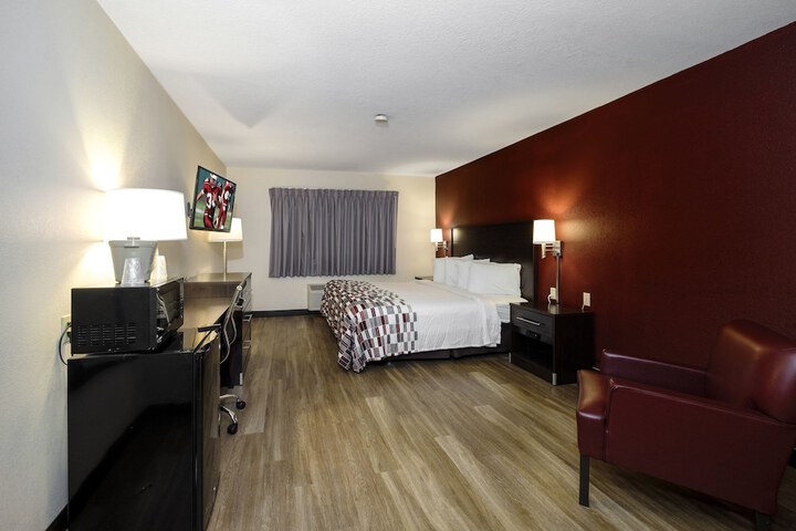 Room 15 of 38