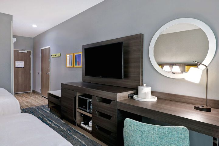 Room 57 of 77