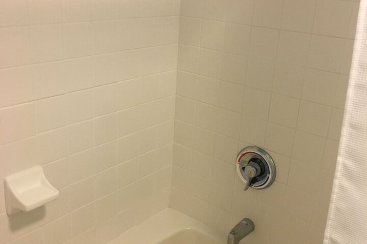 Room 9 of 19