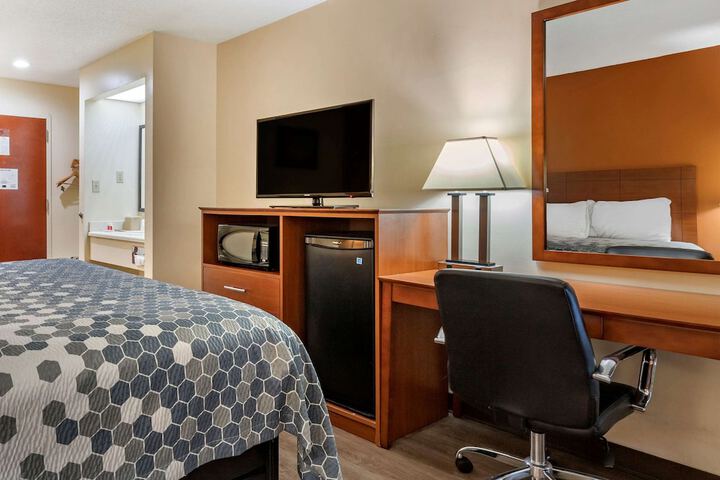 Room 13 of 26