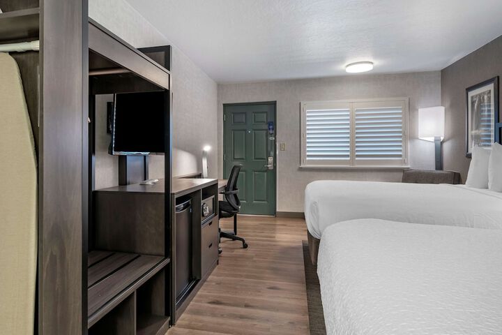 Room 22 of 42