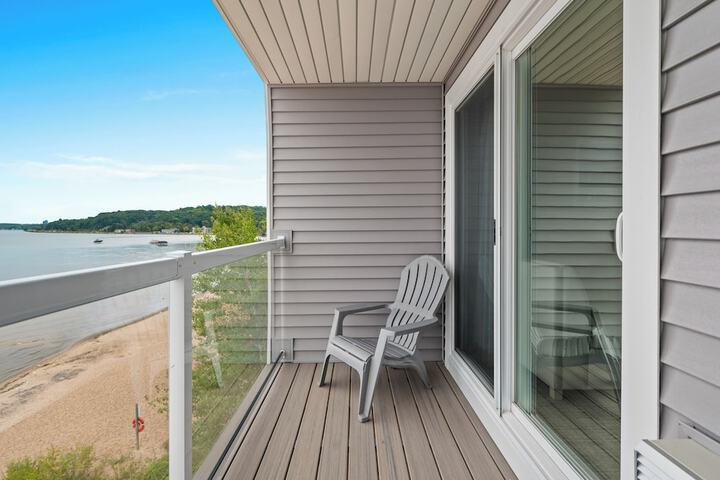 Terrace/Patio 100 of 108