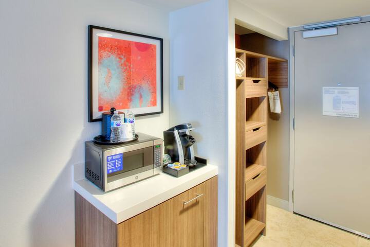 Room 11 of 22