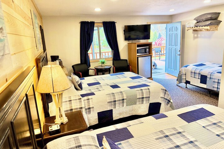Mountain View Lodge & Cabins
