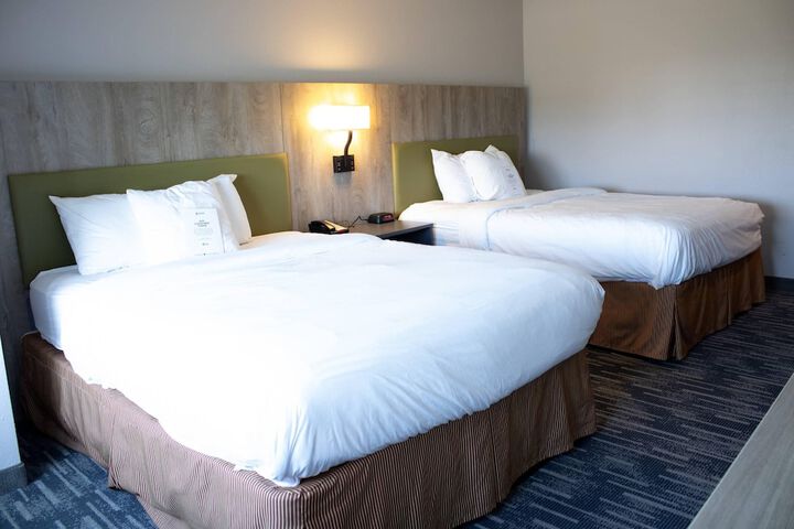 Country Inn & Suites by Radisson Carlisle, PA
